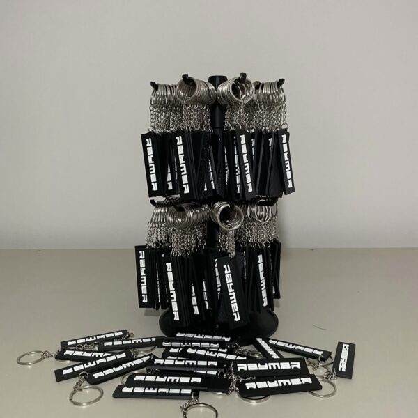 Markanıza Özel Tasarım Gücü: 100 Adet Kurumsal Logo Anahtarlık Seti