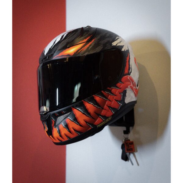 Duvarınızdaki Güç Alanı: Kask ve Anahtar Düzenleyici (Kask Askılığı)