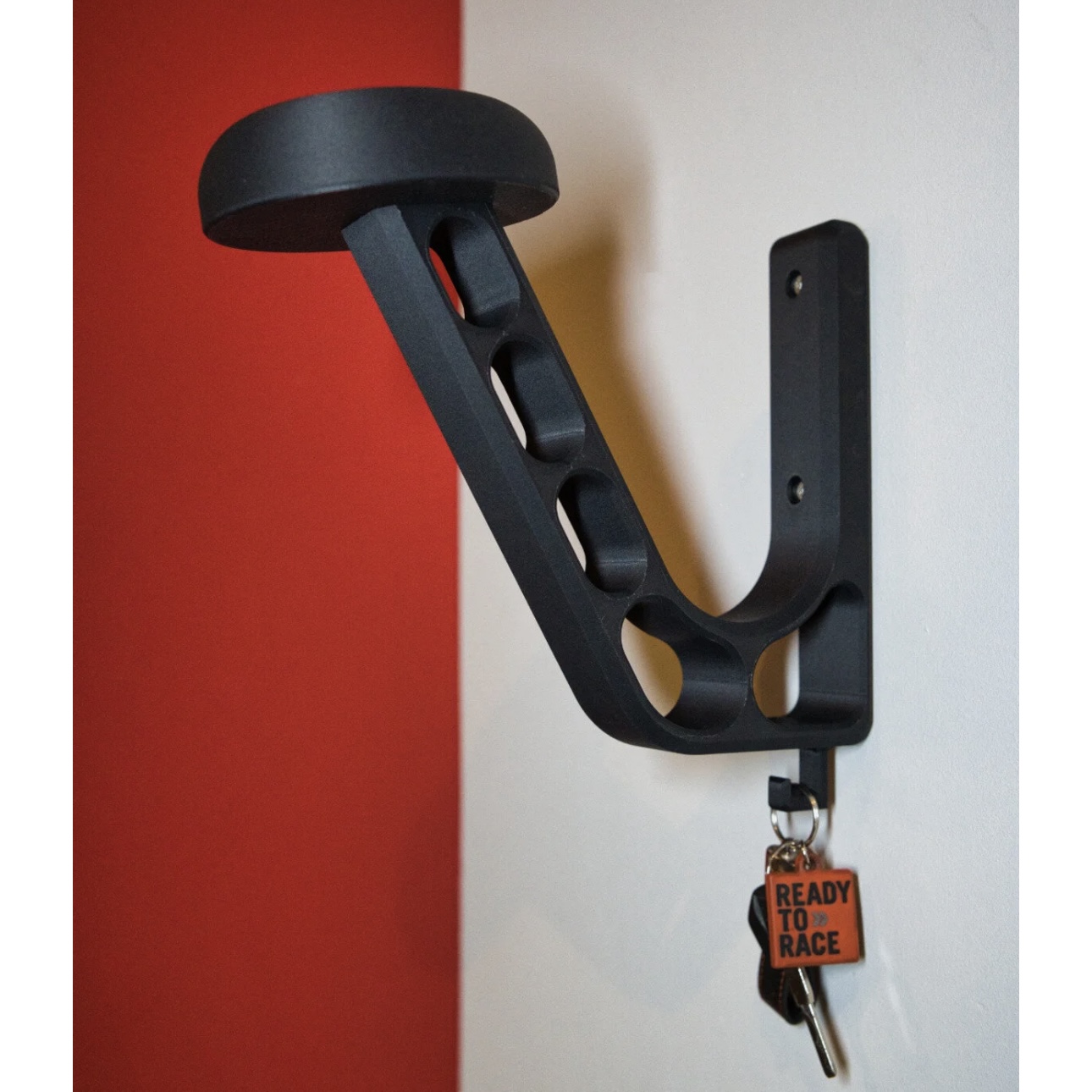 Duvarınızdaki Güç Alanı: Kask ve Anahtar Düzenleyici (Kask Askılığı) - Görsel 4